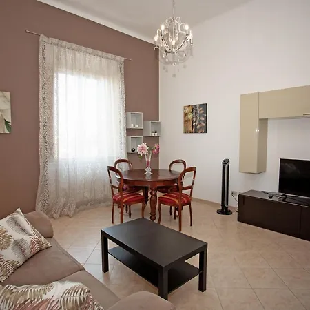 Casa Dafne Λιβόρνο